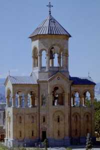 Sameba-Kathedrale in Tbilissi ✔ Heilige Dreifaltigkeit ✔ georgisch-orthodoxe Kirche in Tiflis ✔ Reisebericht Georgien 2009